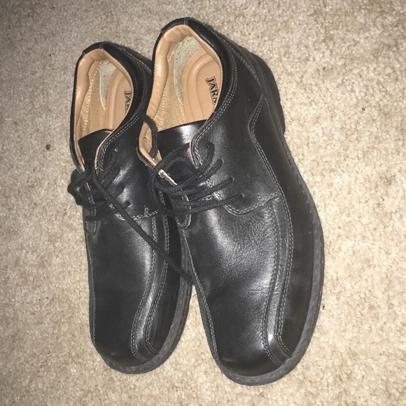 Black jarman dress shoes - Picture 2 of 3
